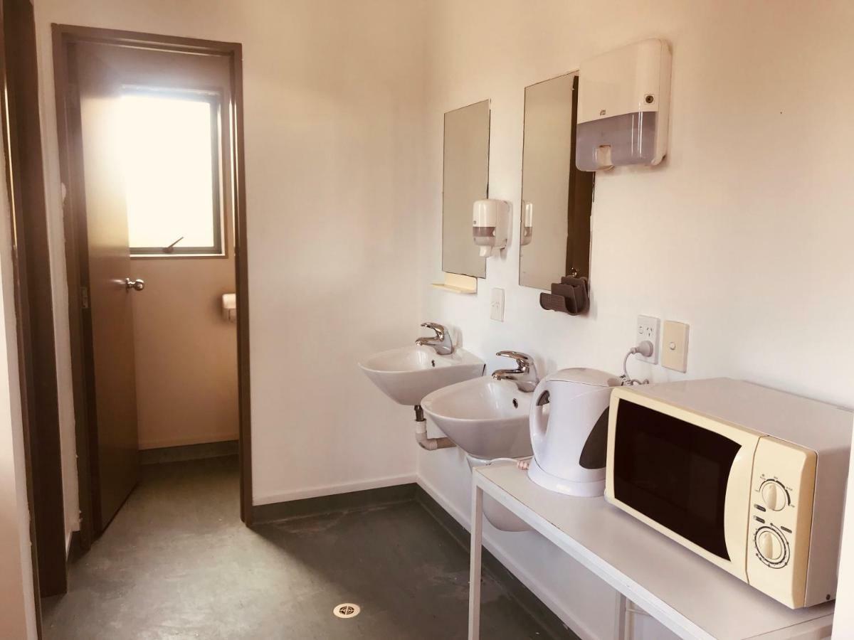 تاوبو Red Rose Motel المظهر الخارجي الصورة