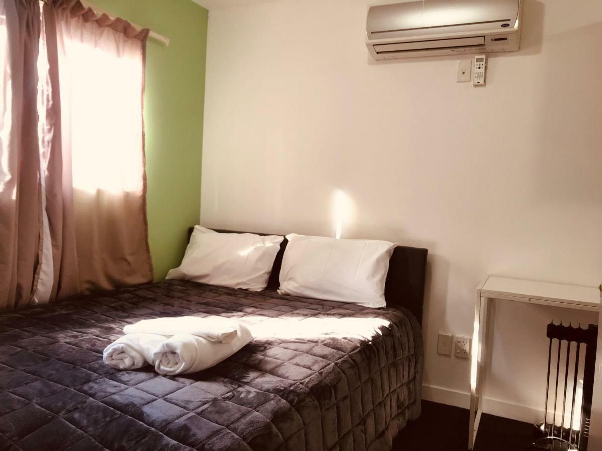 تاوبو Red Rose Motel المظهر الخارجي الصورة