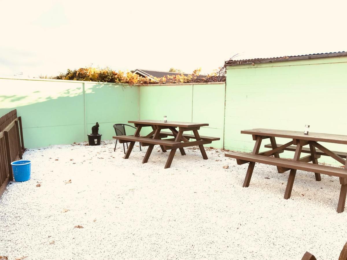 تاوبو Red Rose Motel المظهر الخارجي الصورة